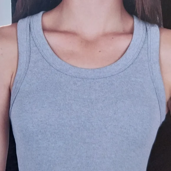 Brand New Ribbed Seamless Tank - Picture 7 of 7